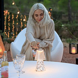 מנורת שולחן LOLA 20 LUX מנורת שולחן LOLA 20 LUX